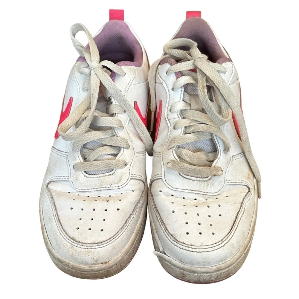Nike Athletic‎ Shoes